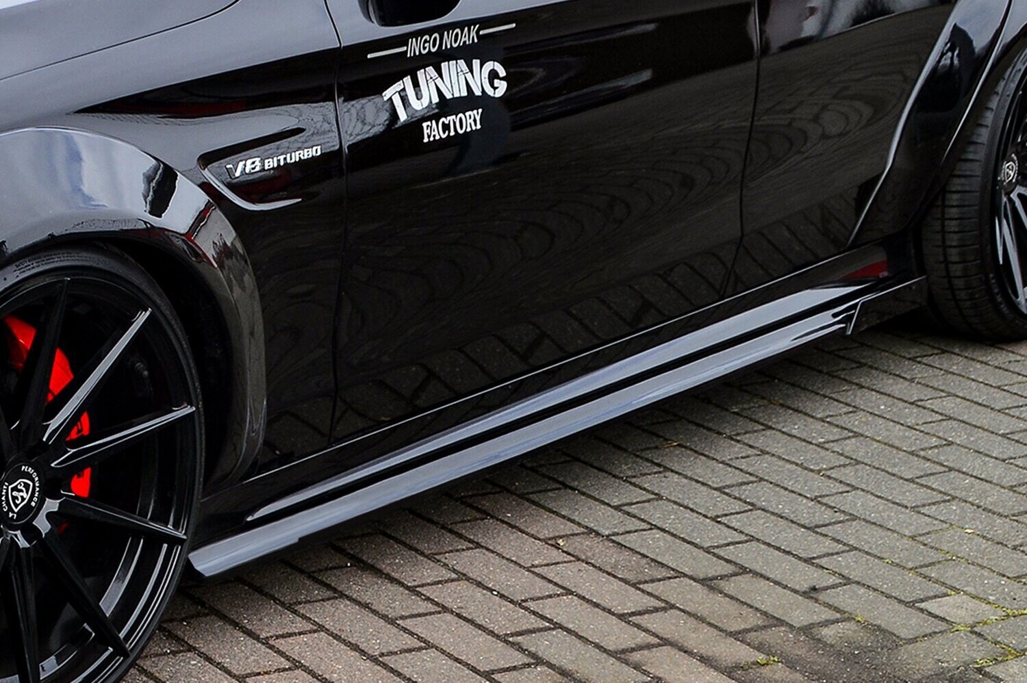 Zijskirts met vleugel voorzijde Mercedes C-Klasse C63AMG+S
