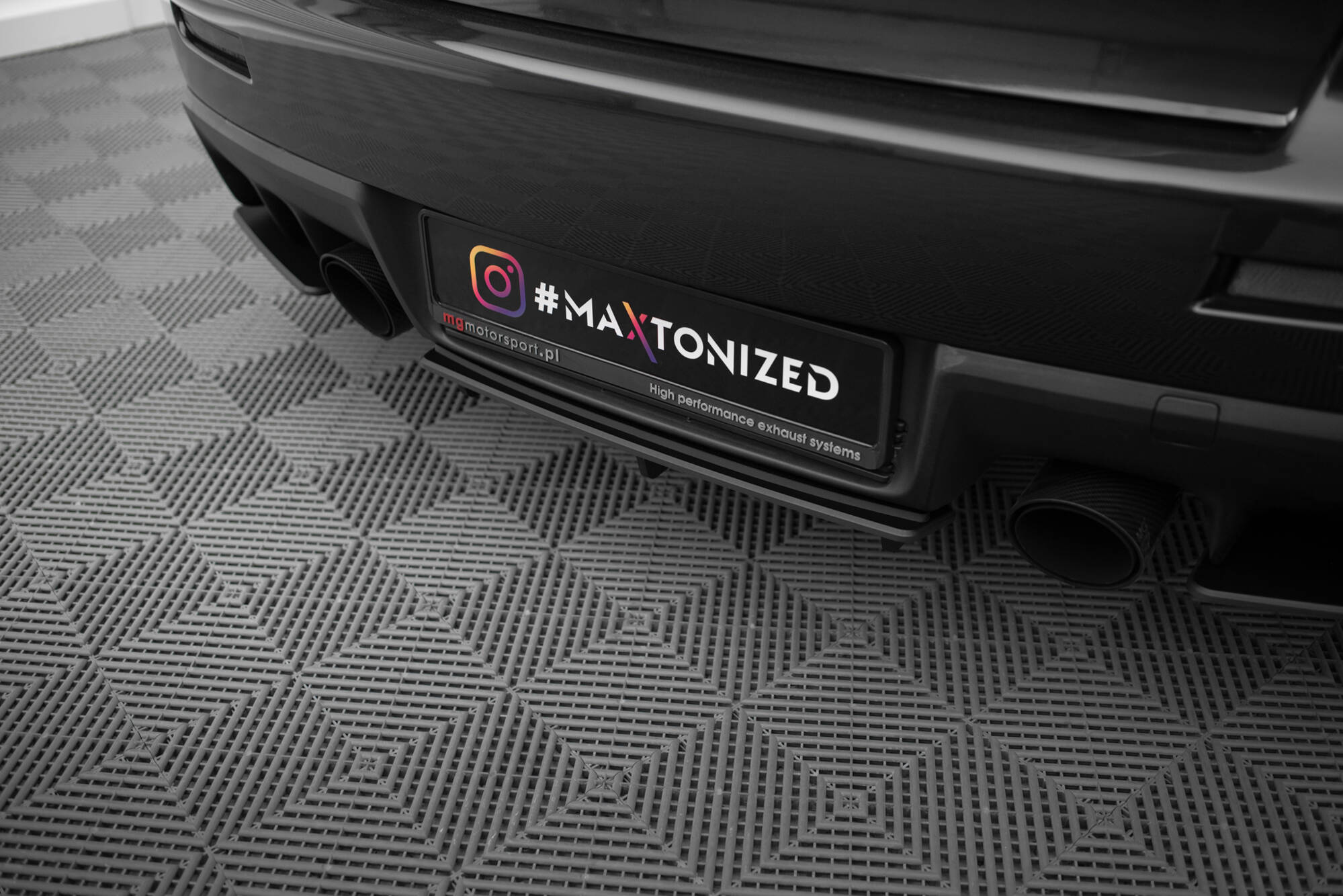 Street Pro Achterdiffuser Mitsubishi Lancer EVO X Maxton Glanzend zwart