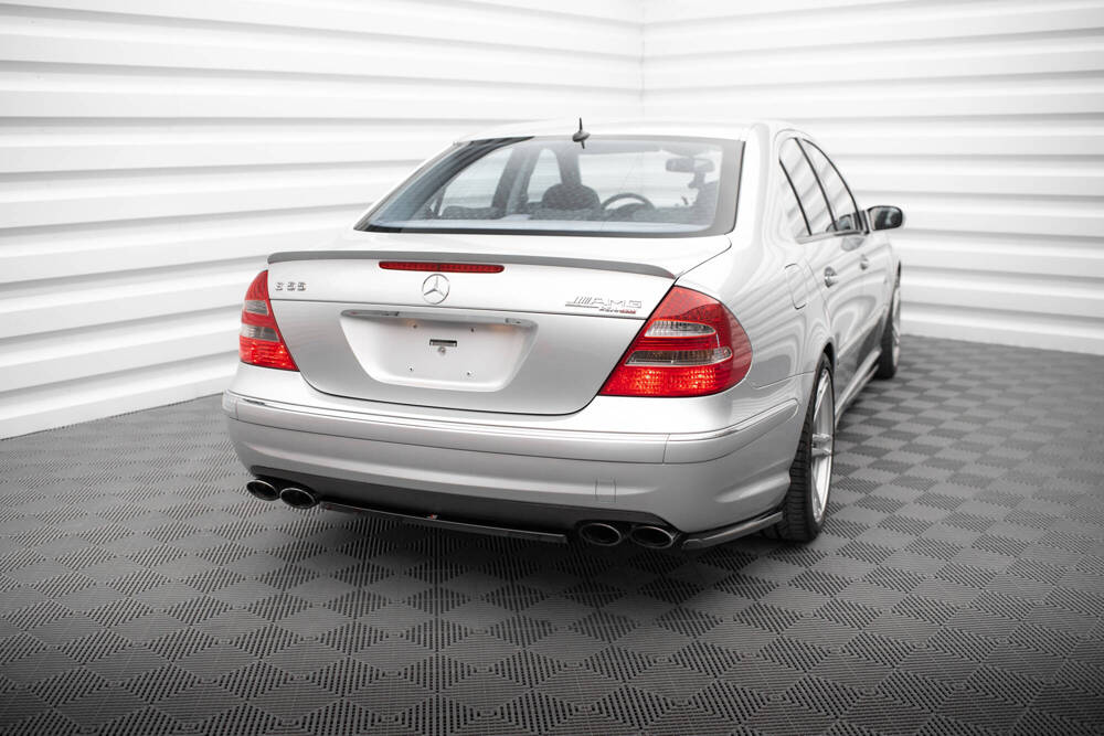 Zijdiffuser Mercedes E55 AMG W211 Maxton Glans Zwart