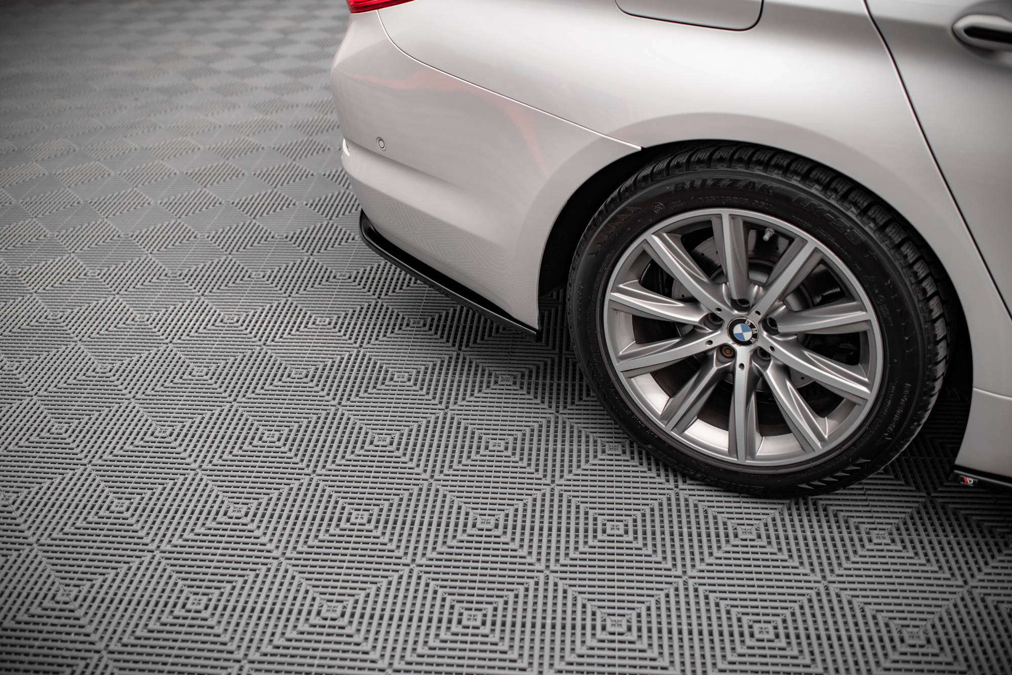 Zij-Diffuser BMW 5-Serie G30 Maxton Glans Zwart