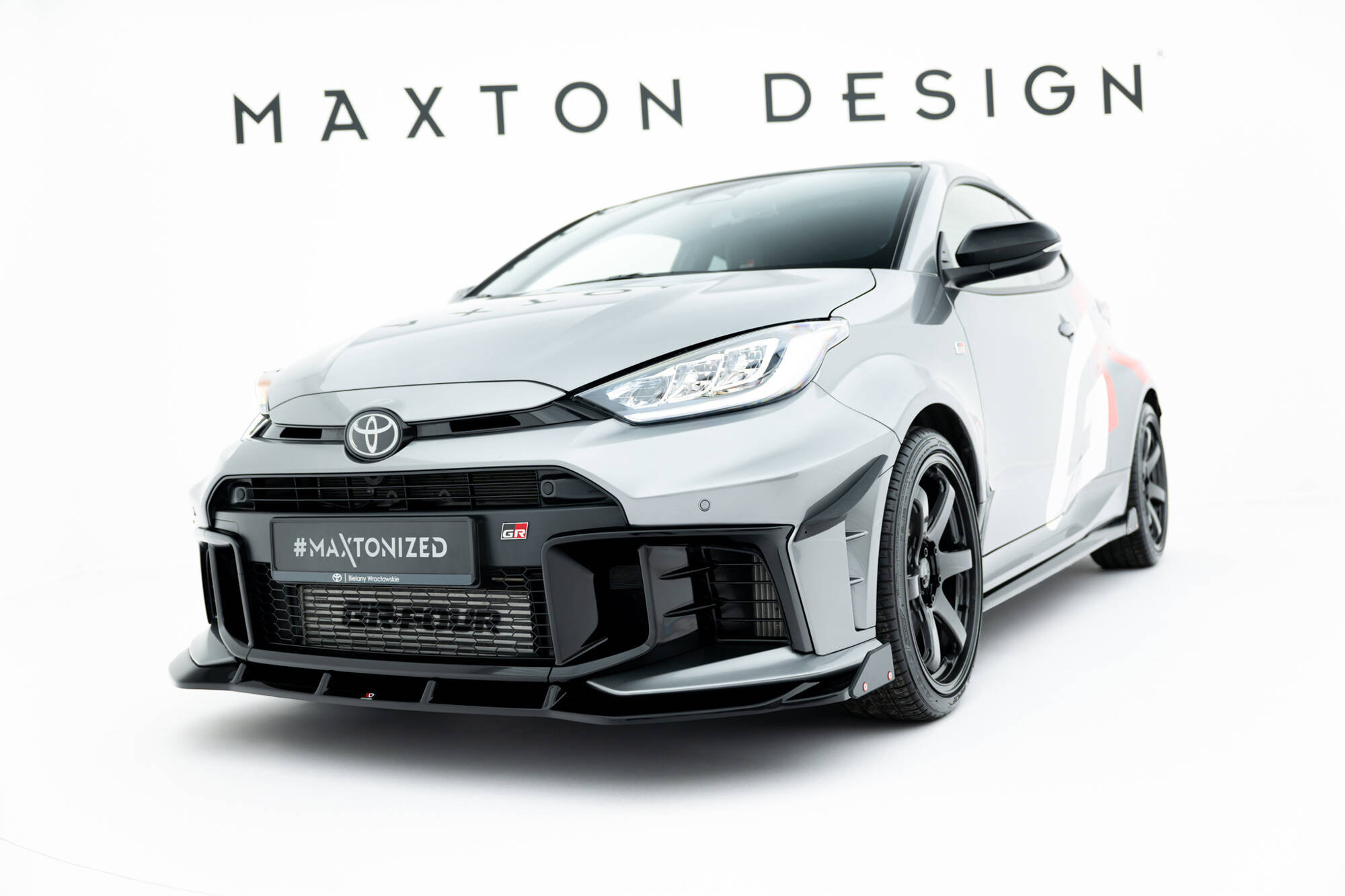 Voorspoiler + Flaps Toyota GR Yaris MK4 Facelift Maxton Glanzend zwart