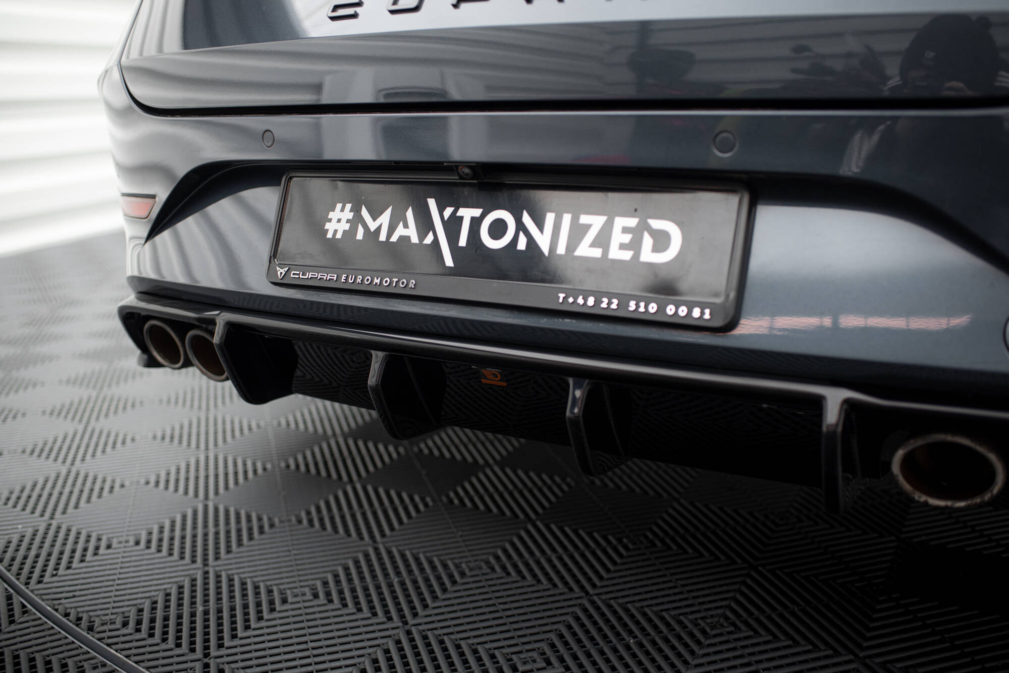 Achter Diffuser Cupra Leon ST MK1 Maxton glanzend zwart