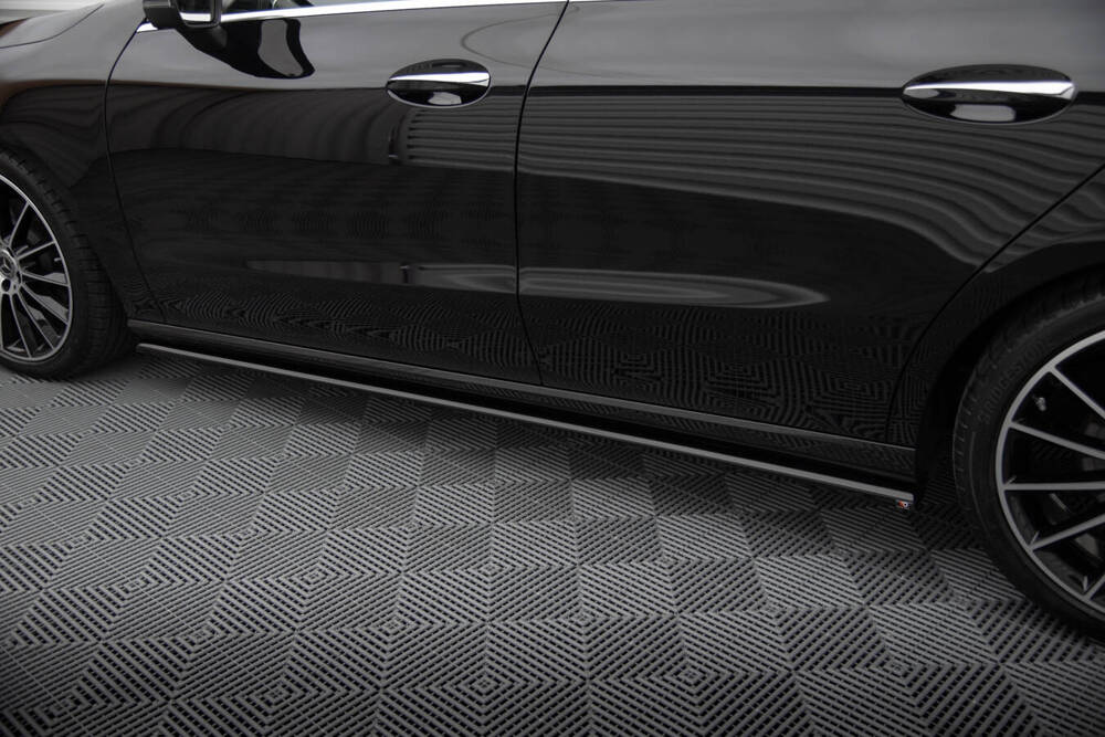 Zijskirts Mercedes Benz CLA C118 Maxton Glans Zwart