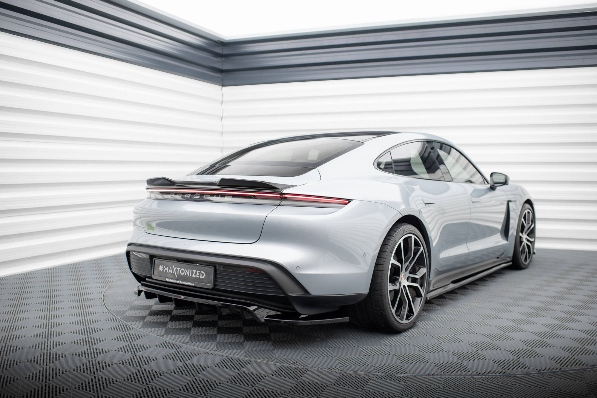 Bodykit Porsche Taycan / Taycan 4 / Taycan 4S / Taycan GTS Mk1 (2019–2024)