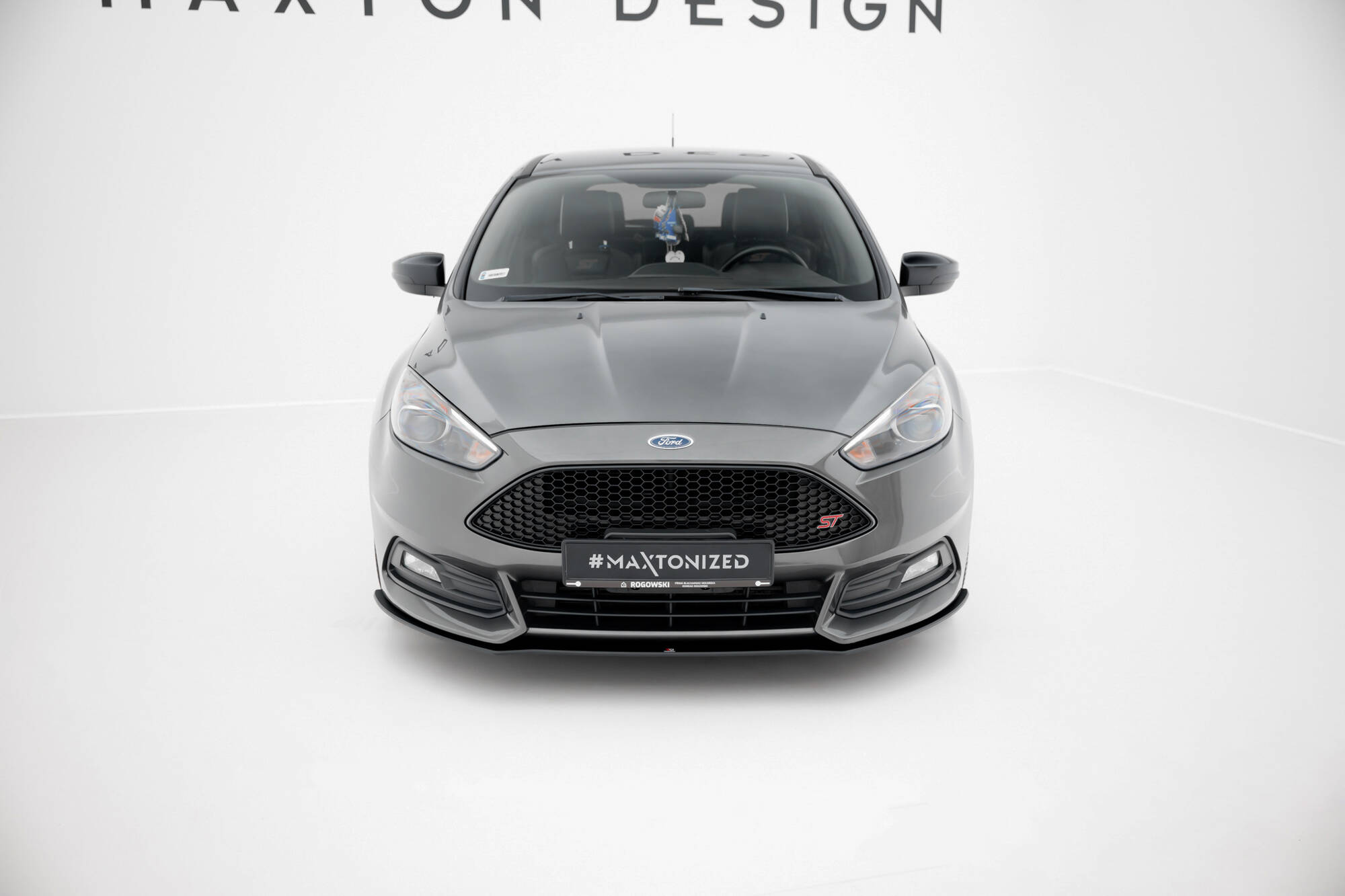 Street Pro Voorspoiler Ford Focus ST MK3 Facelift Maxton Glanzend zwart