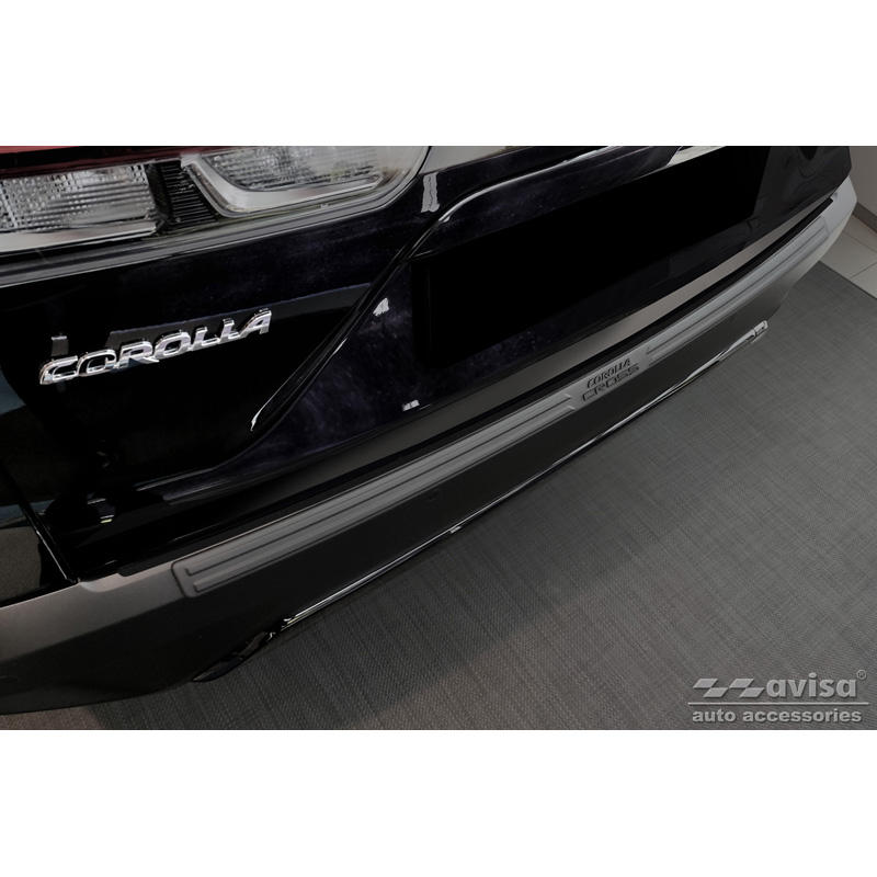 Matzwart RVS Achterbumperprotector  Toyota Corolla Cross 2022- 'Ribs'