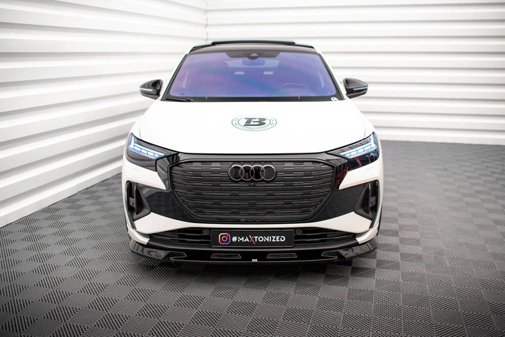 Voorspoiler V.1 Audi Q4 E-Tron sportback S-line Maxton Glans Zwart