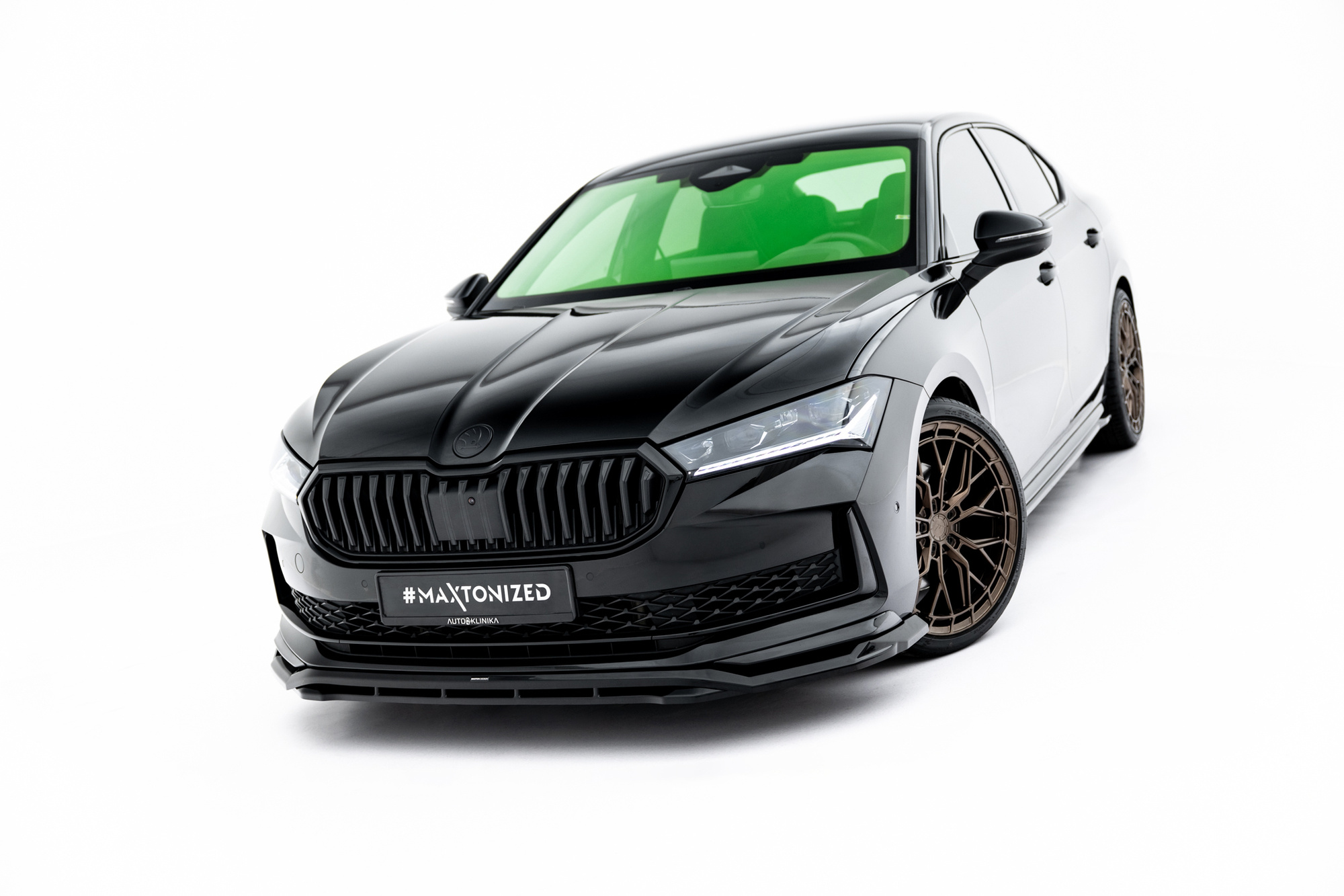 Voorspoiler Skoda Superb Sportline Mk4 V.1 – Skoda Superb Sportline 2024