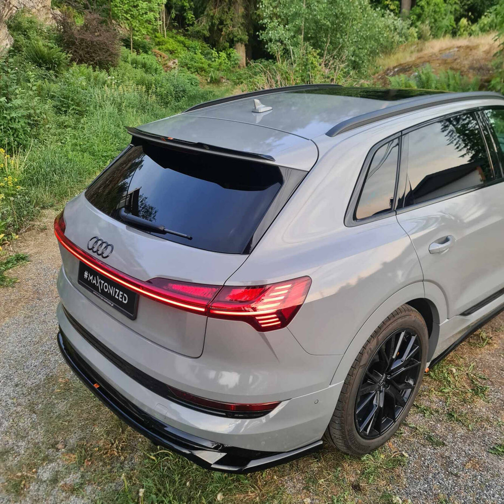 Diffusor Audi e-Tron S-Line Glans Zwart – Maxton Design (met verticale vinnen) 