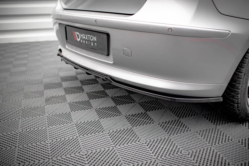 Diffuser BMW 1 Serie E87 FL Maxton Glans Zwart