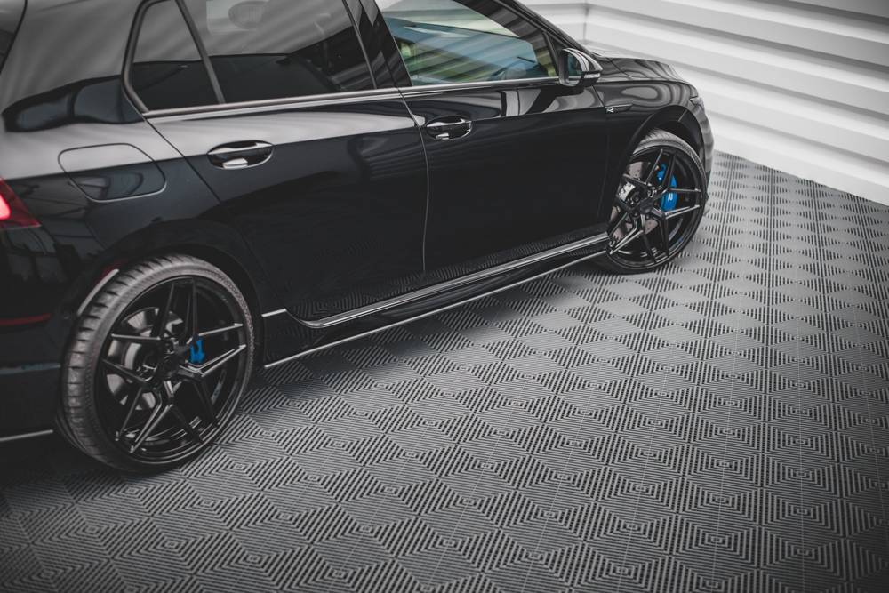 Zijskirts Street Pro Volkswagen Golf 8 R Maxton