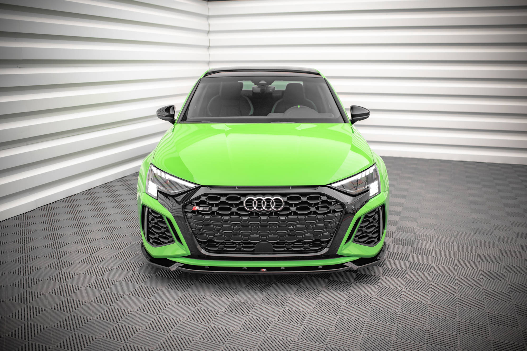 Bodykit Audi RS3 Sedan 8Y Maxton Glanzend zwart