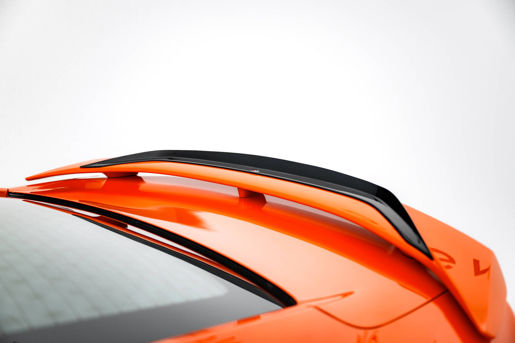 Spoiler Cap Chevrolet Camaro SS MK6 Facelift Maxton Glanzend zwart