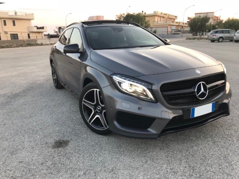Mercedes GLA X156 14-16 GLA45 Design Zwart