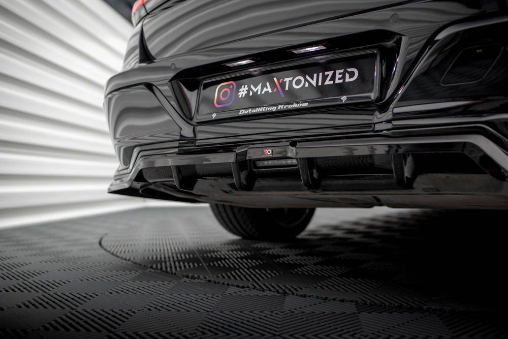 Diffuser BMW 7 Serie G70 M Pakket Maxton Glans Zwart