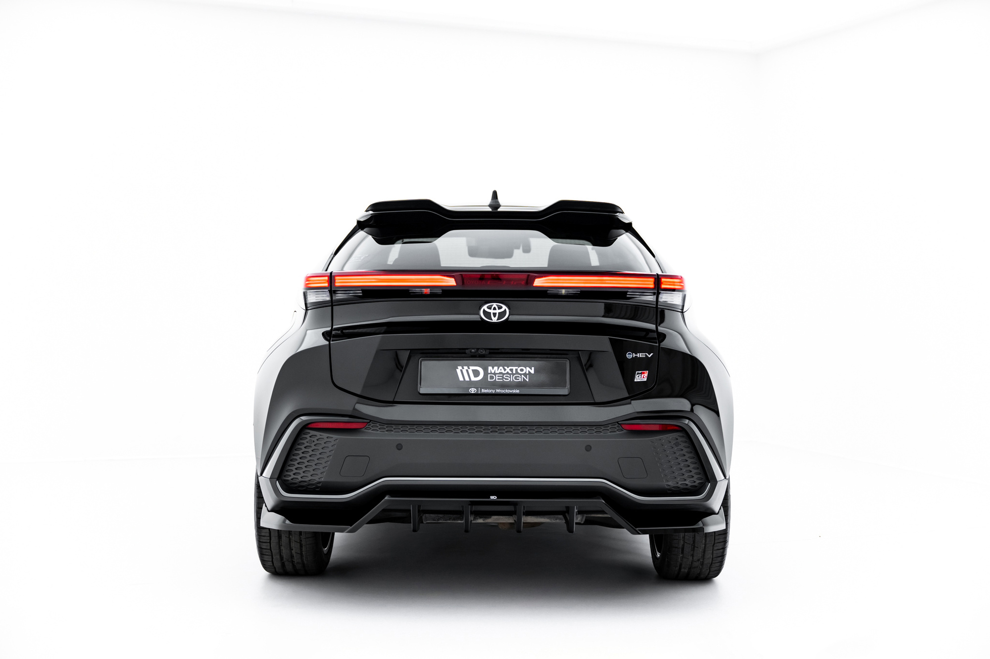 Bodykit Toyota C-HR Mk2 glans zwart