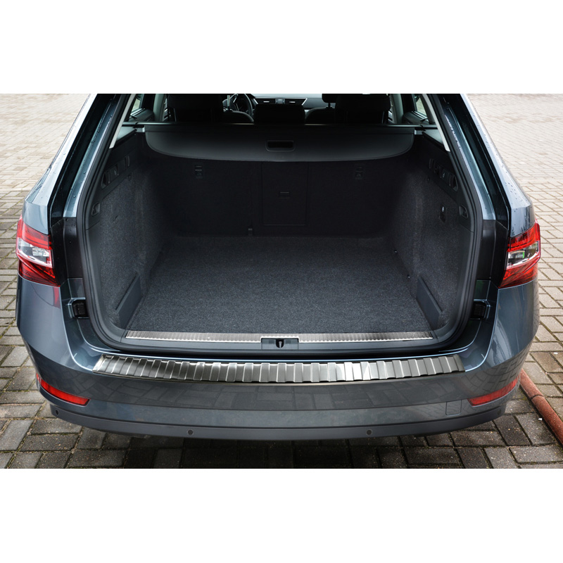 RVS Achterbumperprotector  Skoda Superb Combi III 2015-2019 & 2019-2024 Incl. Scout 'Ribs'
