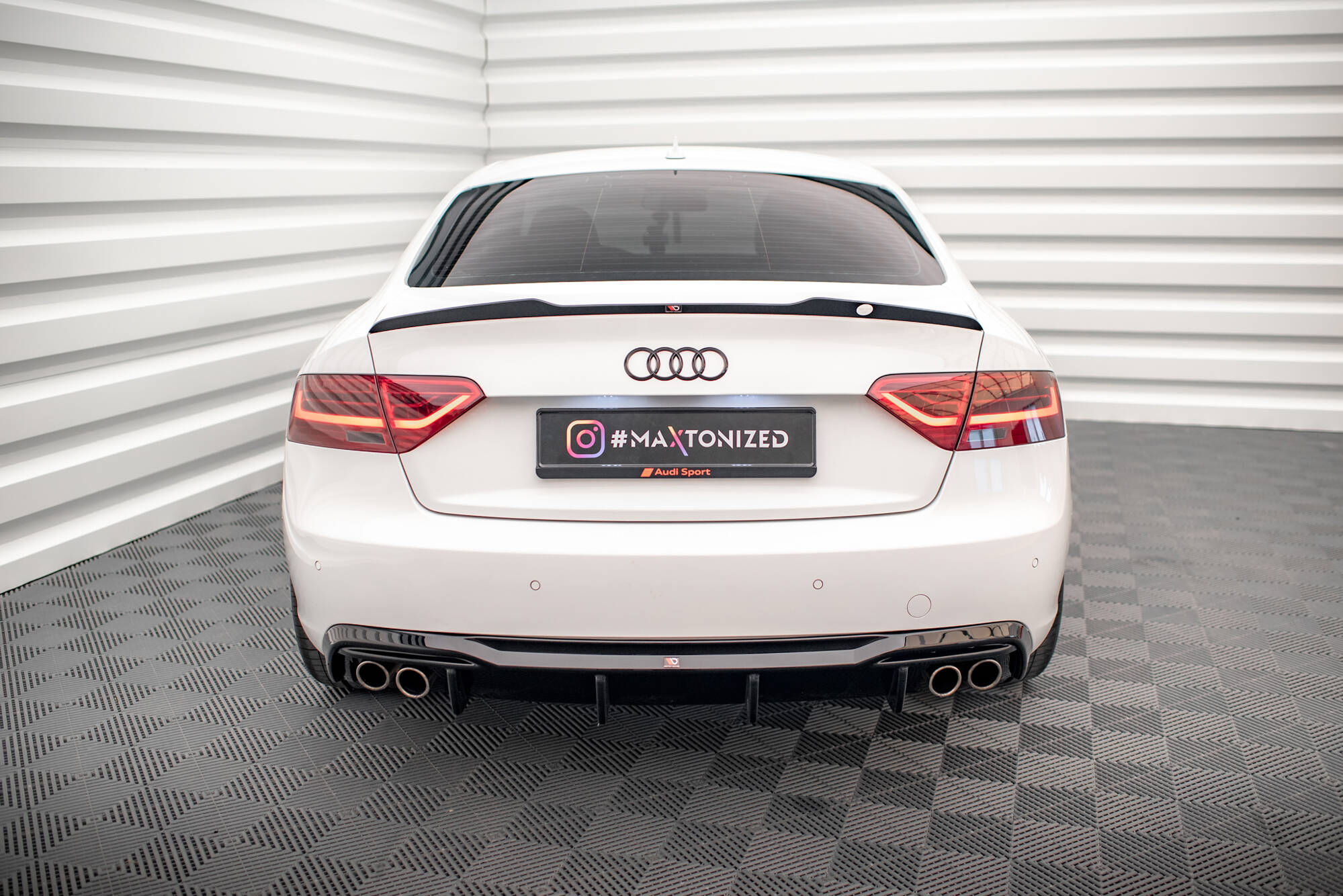 Achter Diffuser Audi A5 8T Facelift Maxton Glanzend zwart