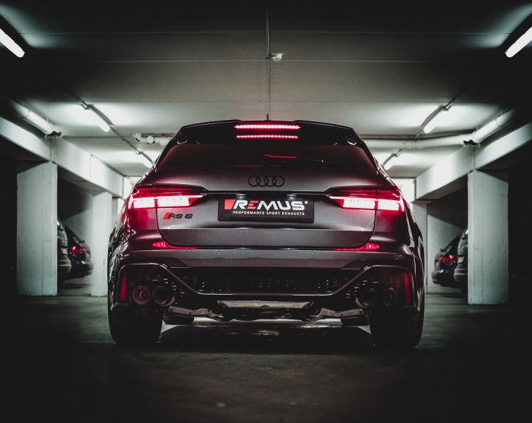 Akrapovič AUDI RS6 C8 Exhaust System Evolution Line (titanium) OPF/GPF 2020