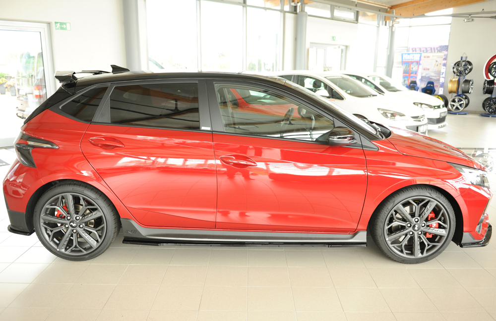 Sideskirts Hyundai i20N Glans zwart