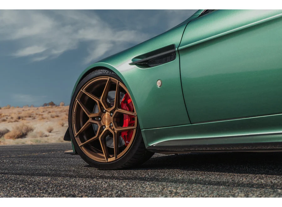 Inozetek Super Gloss Metallic Racing Green - MSG111-18M