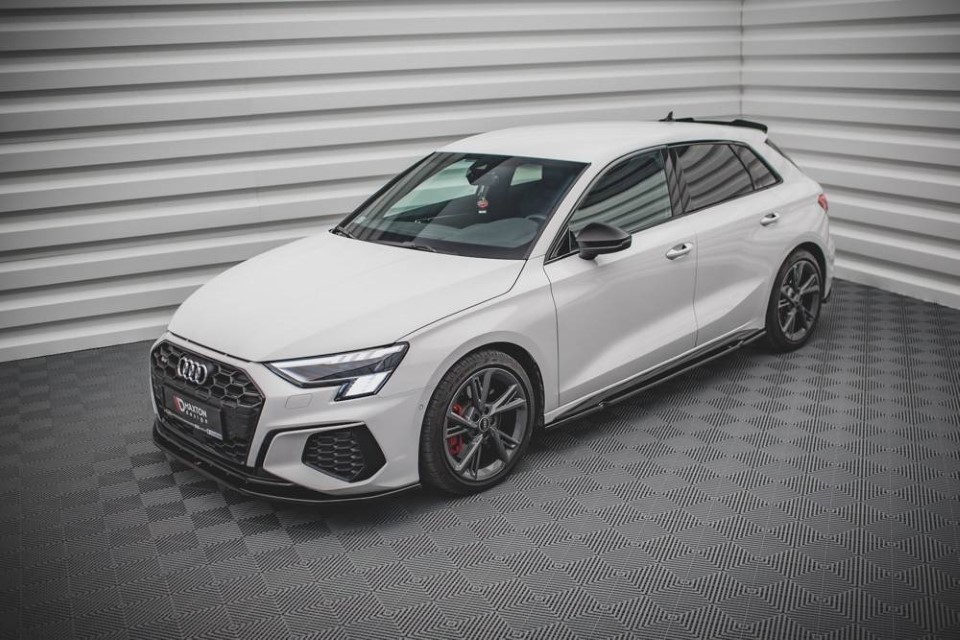 Zijskirts Diffuser Audi S3 / A3 S-Line 8Y glanzend zwart