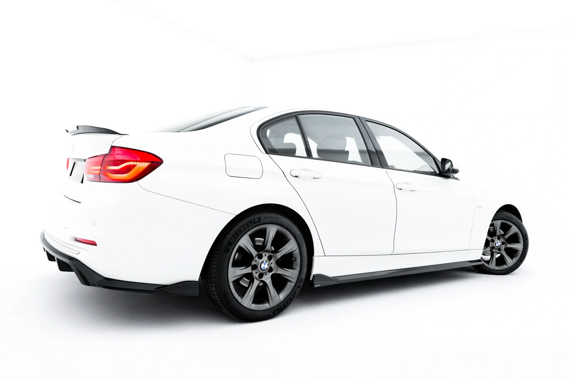 Side Skirts Diffusers BMW 3 Sportline Sedan / Touring F30 / F31 Maxton Glanzend Zwart