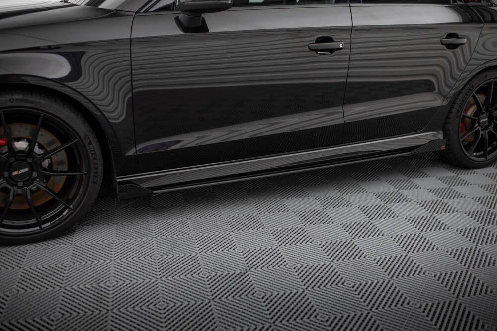 Zijskirts met Canards Audi RS3 Limousine 8V FL Maxton Street Pro