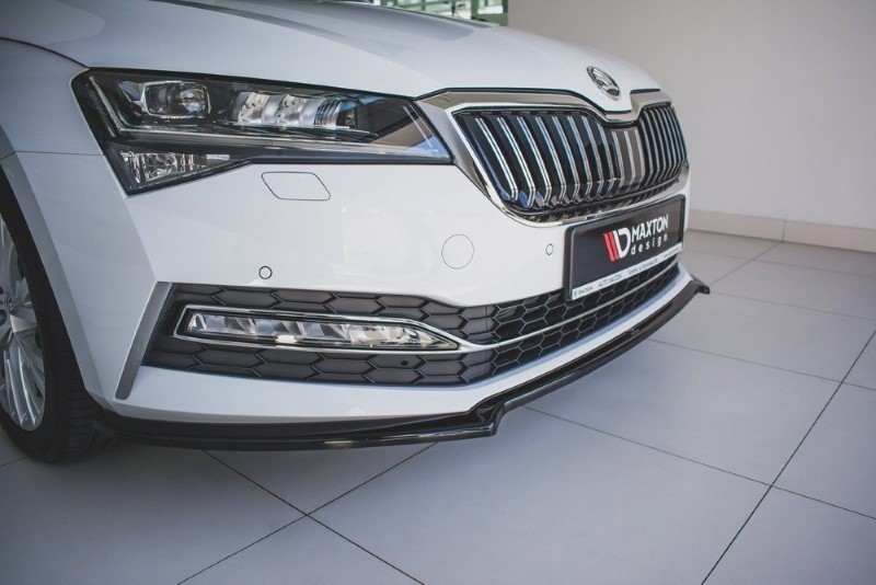 Voorspoiler Skoda Superb 3 FL Maxton Design glans zwart V.1