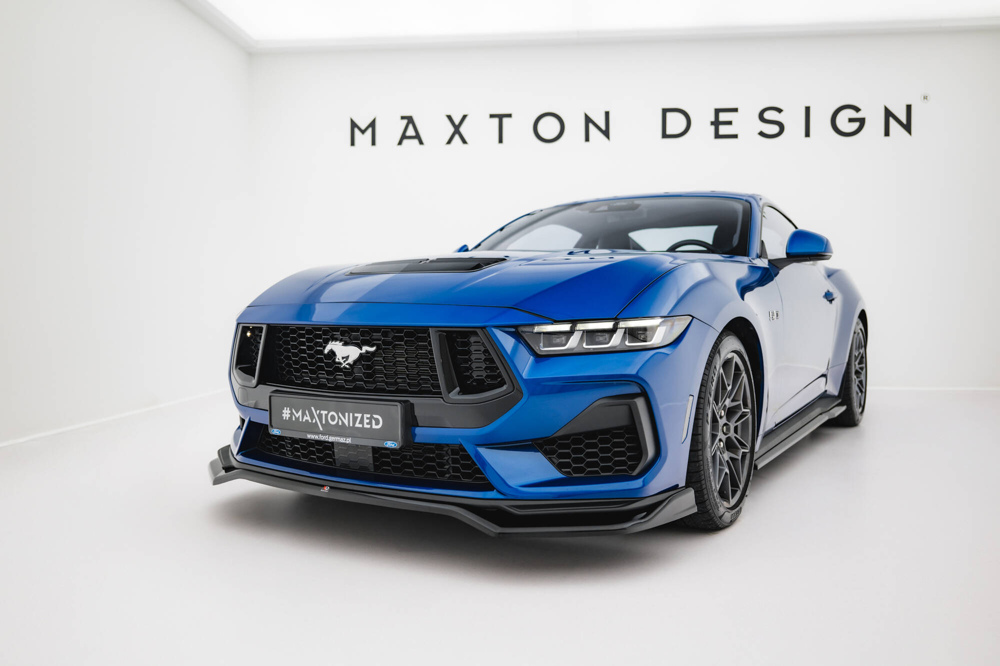 Street Pro Bodykit Ford Mustang GT MK7 Maxton Glanzend zwart