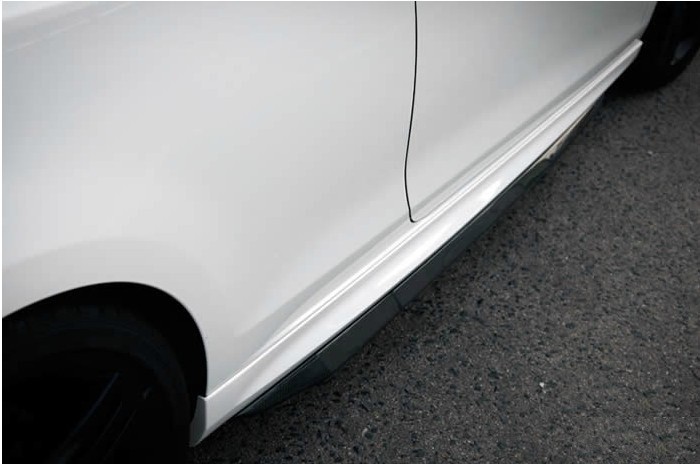 Zijskirts VW Golf VI R20 look Carbon
