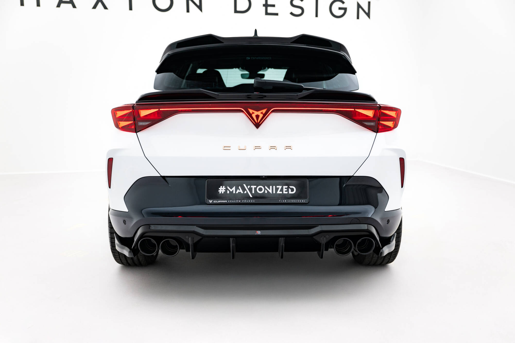 Diffuser Cupra Formentor Maxton Glans Zwart met Zwarte Sierstukken