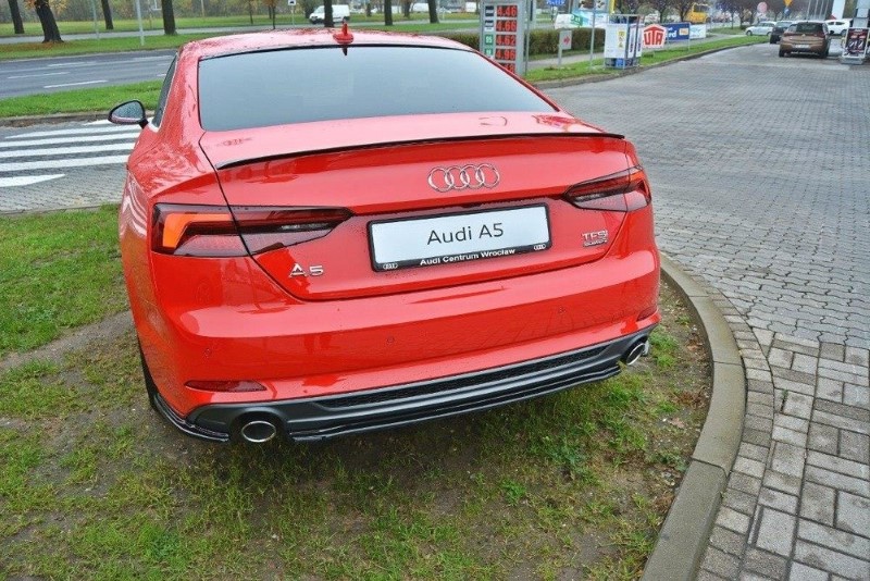 Cenrale Achterspoiler Audi A5 S-Line F5 Coupe / Sportback (zonder verticale bars) Glanzend Zwart