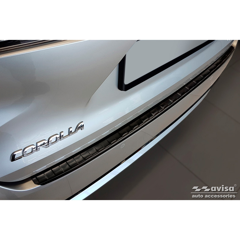 Zwart RVS Achterbumperprotector  Toyota Corolla XII Combi 2019- (incl. GR Sport) & Suzuki Swace Combi 2020- 'Ribs'