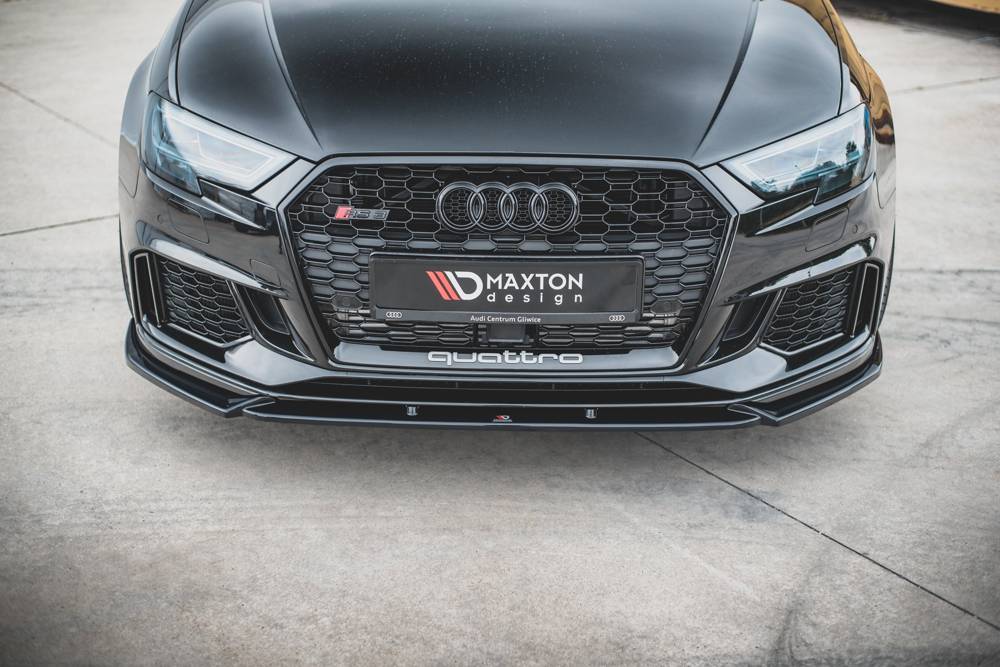 Voorspoiler V.4 Audi RS3 8V Facelift Glanzend Zwart