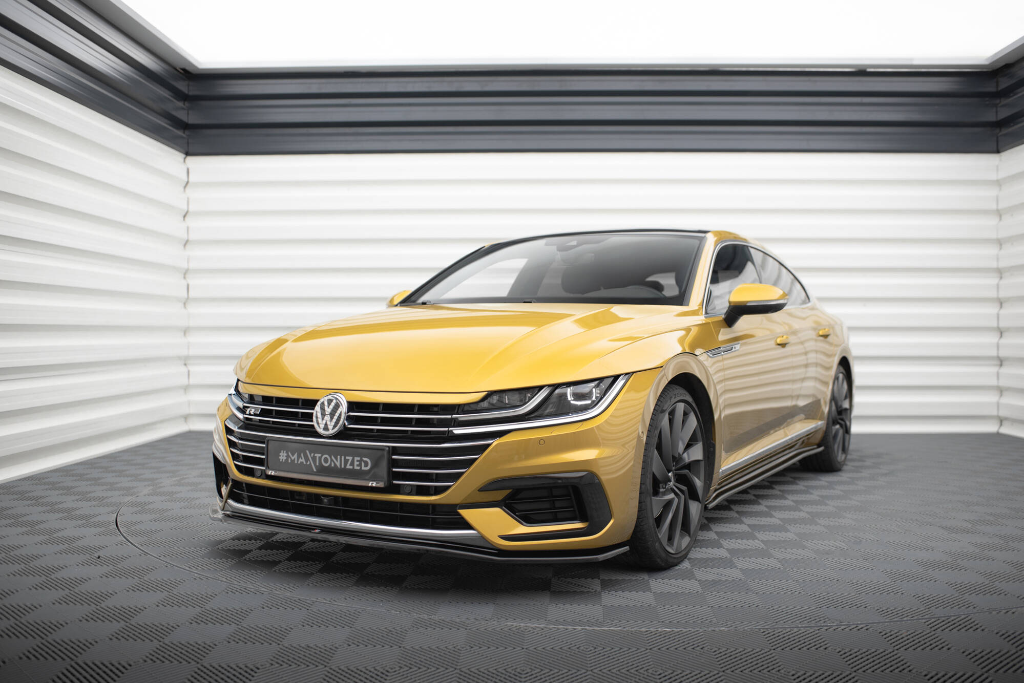 Bodykit Volkswagen Arteon R-Line Maxton Glanzend zwart