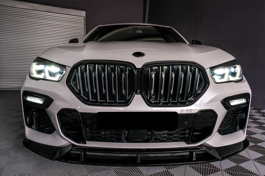 Voorspoiler BMW X6 G06 X6M (2019-..) Glans Zwart