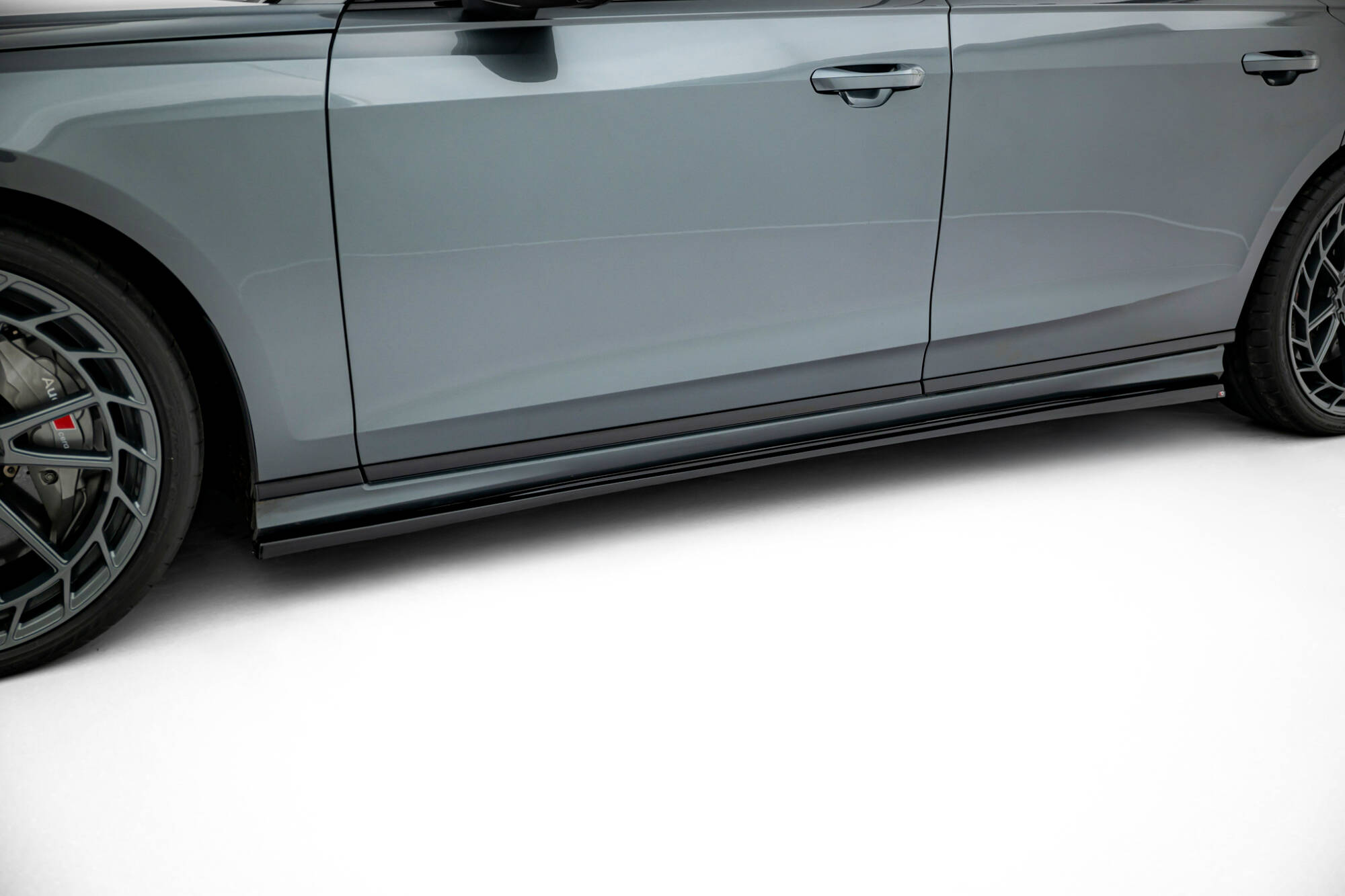 Bodykit Audi S8 D5 Facelift Maxton Glanzend zwart