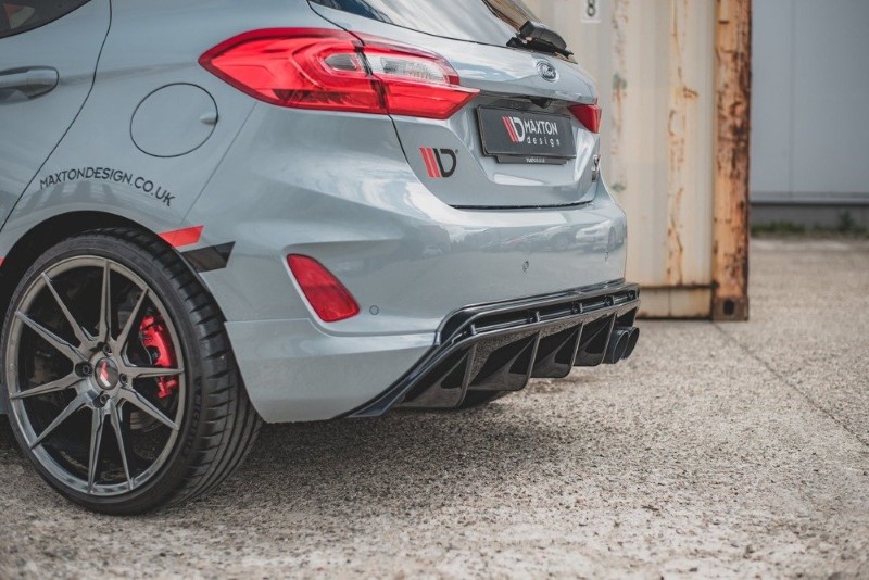 Achterbumper Aanzet Ford Fiesta Mk8 ST / ST-Line Racing V.1 Glanzend Zwart