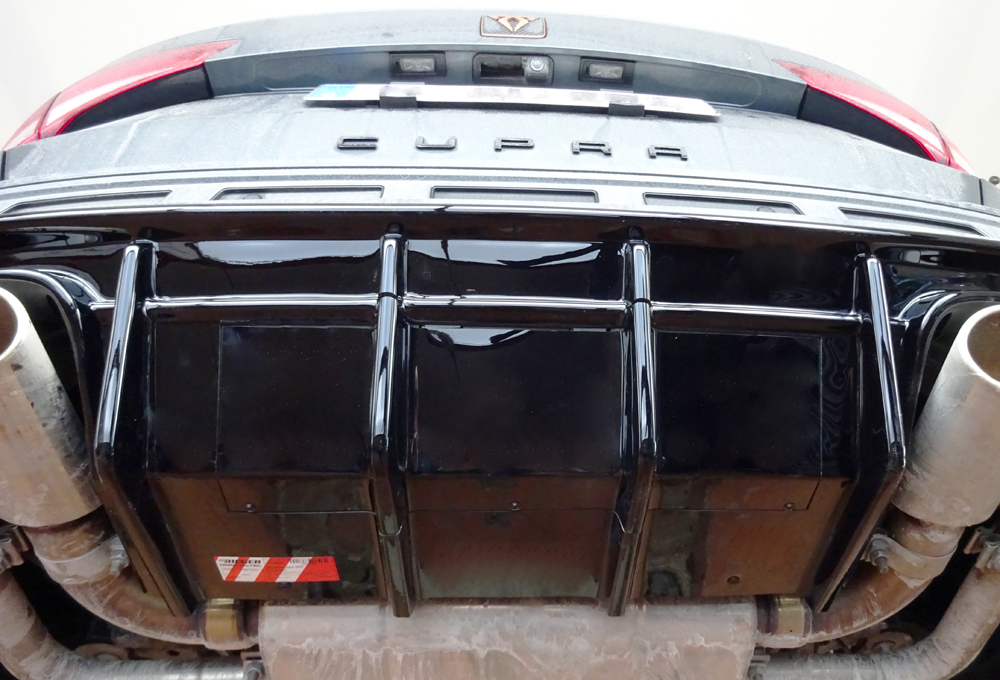 Diffusor Seat Ateca 5FP Cupra Rieger Glans Zwart
