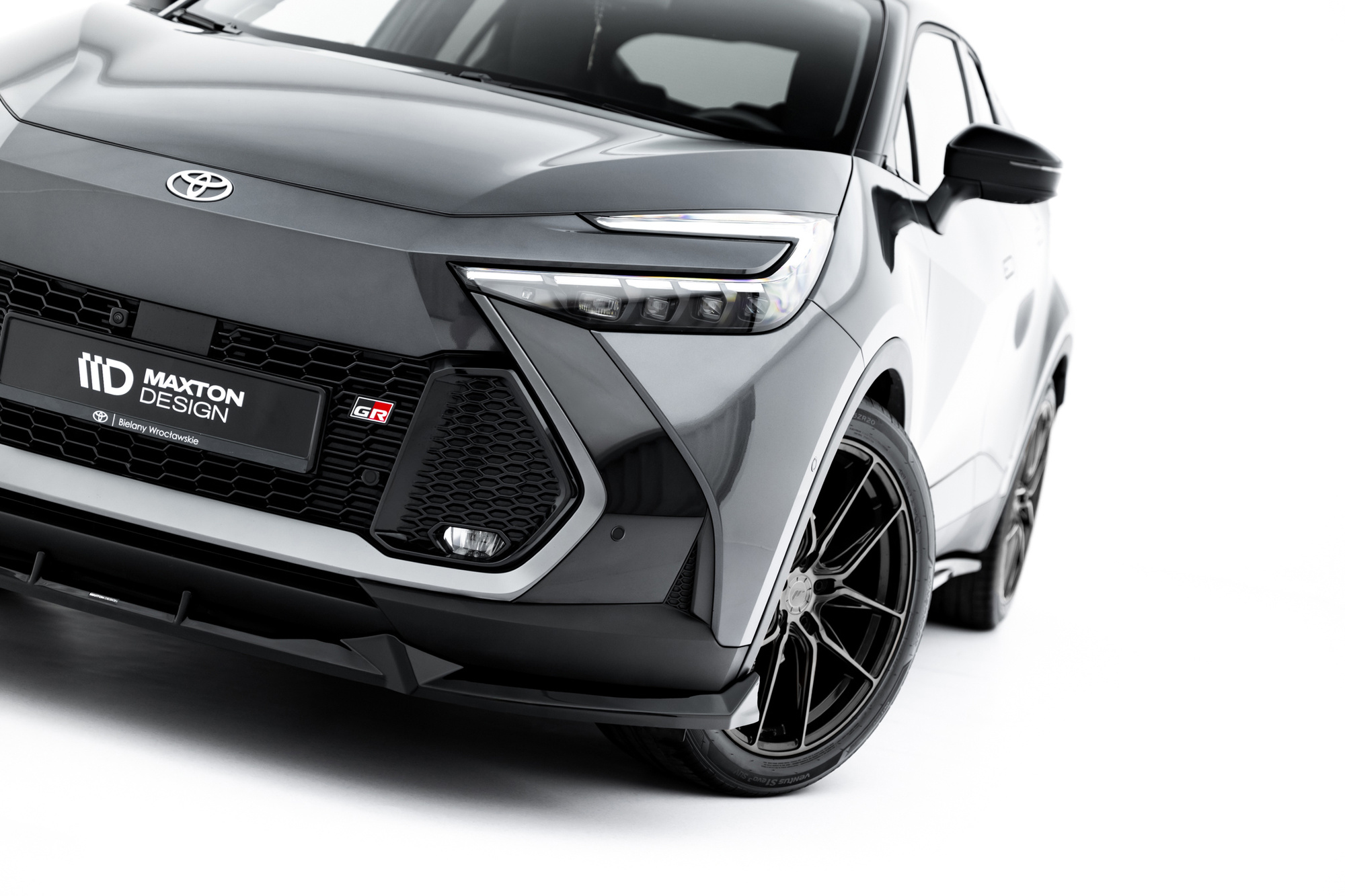 Bodykit Toyota C-HR Mk2 glans zwart