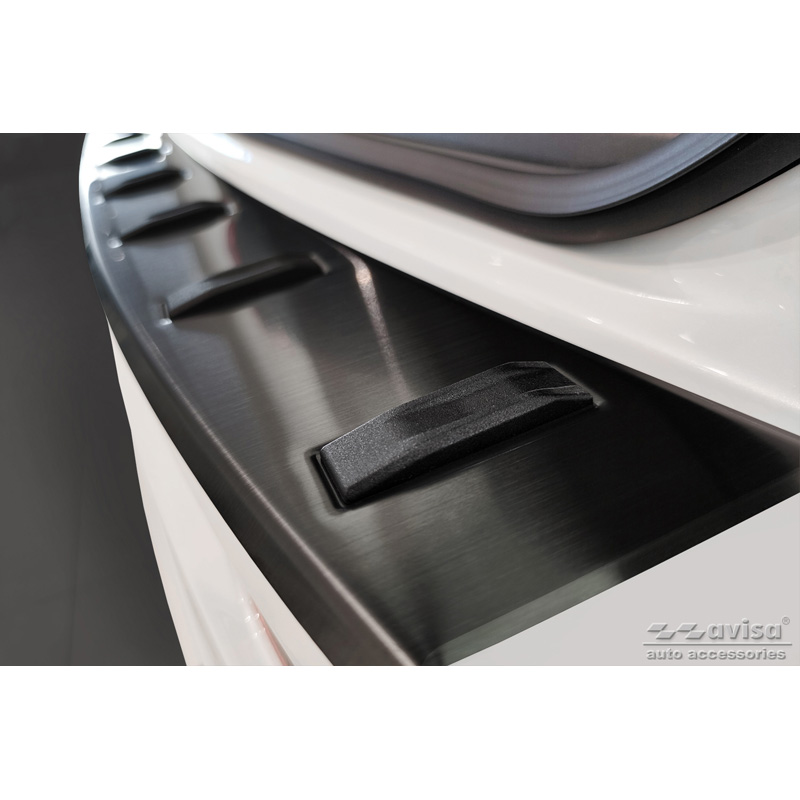 Zwart RVS Achterbumperprotector  Volvo XC60 II 2017-2021 & Facelift 2021- (incl. R-Design) 'STRONG EDITION'