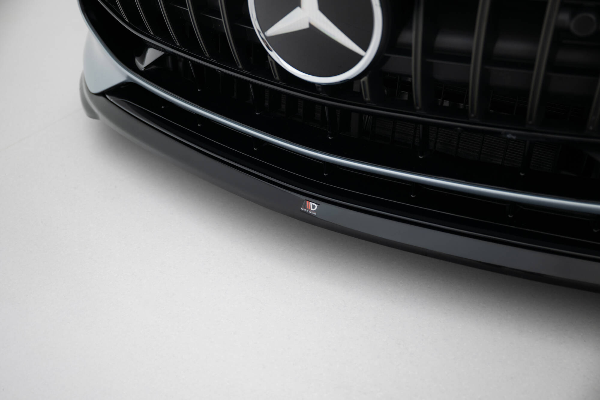 Voorspoiler V.1 Mercedes-AMG GT 63 C192 Maxton Glanzend zwart