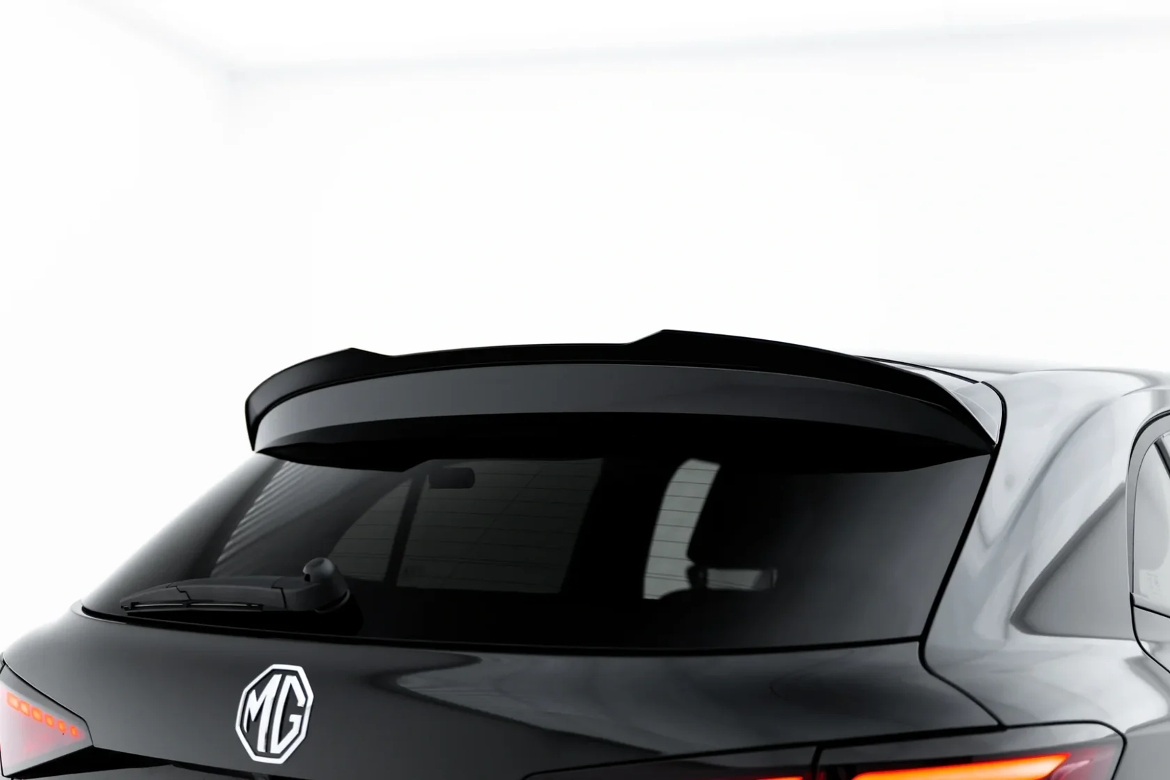 Spoiler Cap MG 3 Mk1 Maxton Glans Zwart