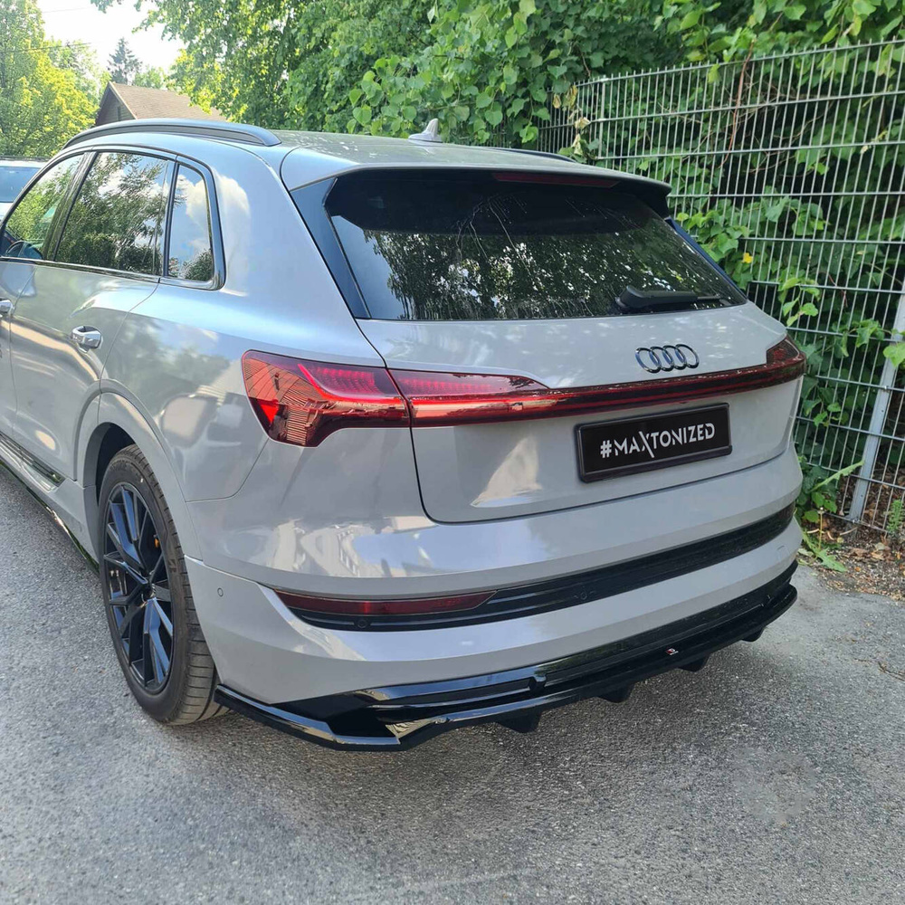 Diffusor Audi e-Tron S-Line Glans Zwart – Maxton Design (met verticale vinnen) 