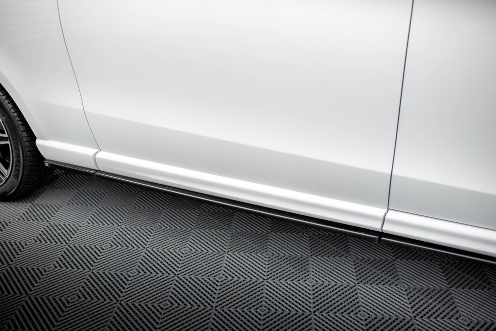 Zijskirts V.1 Mercedes-Benz V-Class Extra Long AMG-Line W447