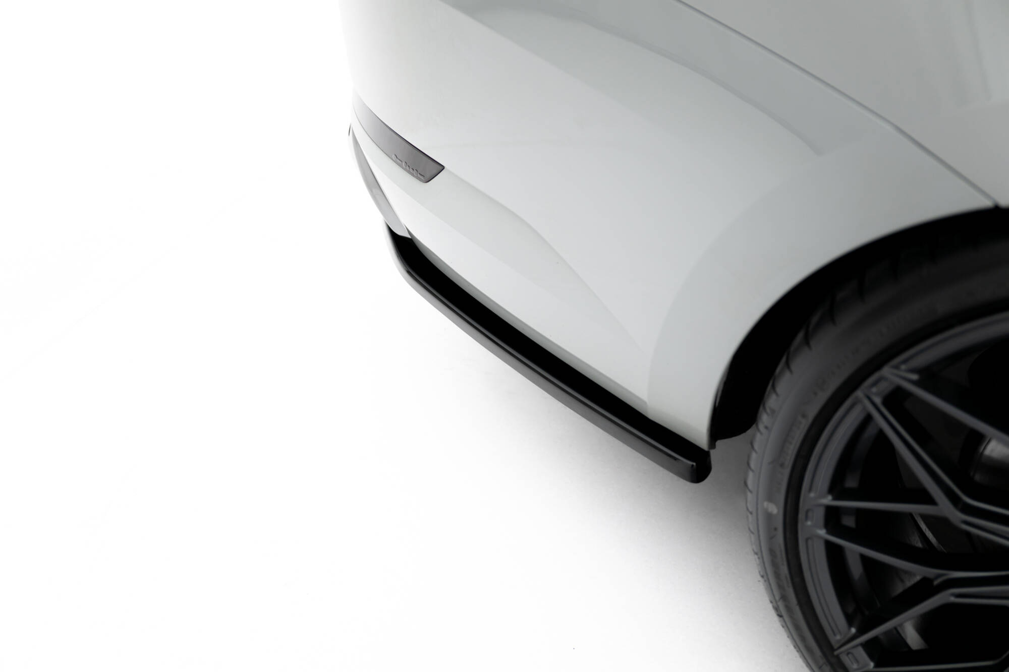 Achterzij Spoilers V.3 Skoda Superb Liftback / Combi MK3 Maxton Glanzend zwart