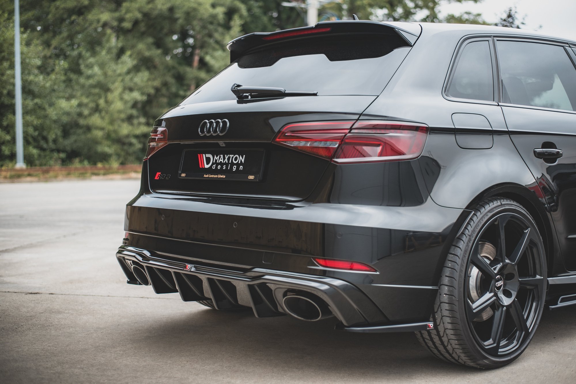 Achter Diffuser V.2 Audi RS3 8V Sportback Facelift Maxton Glanzend zwart