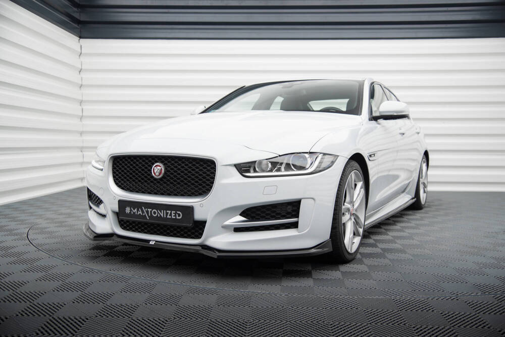 Voorspoiler V.1 Jaguar XE R-Sport X760 Maxton Glans Zwart