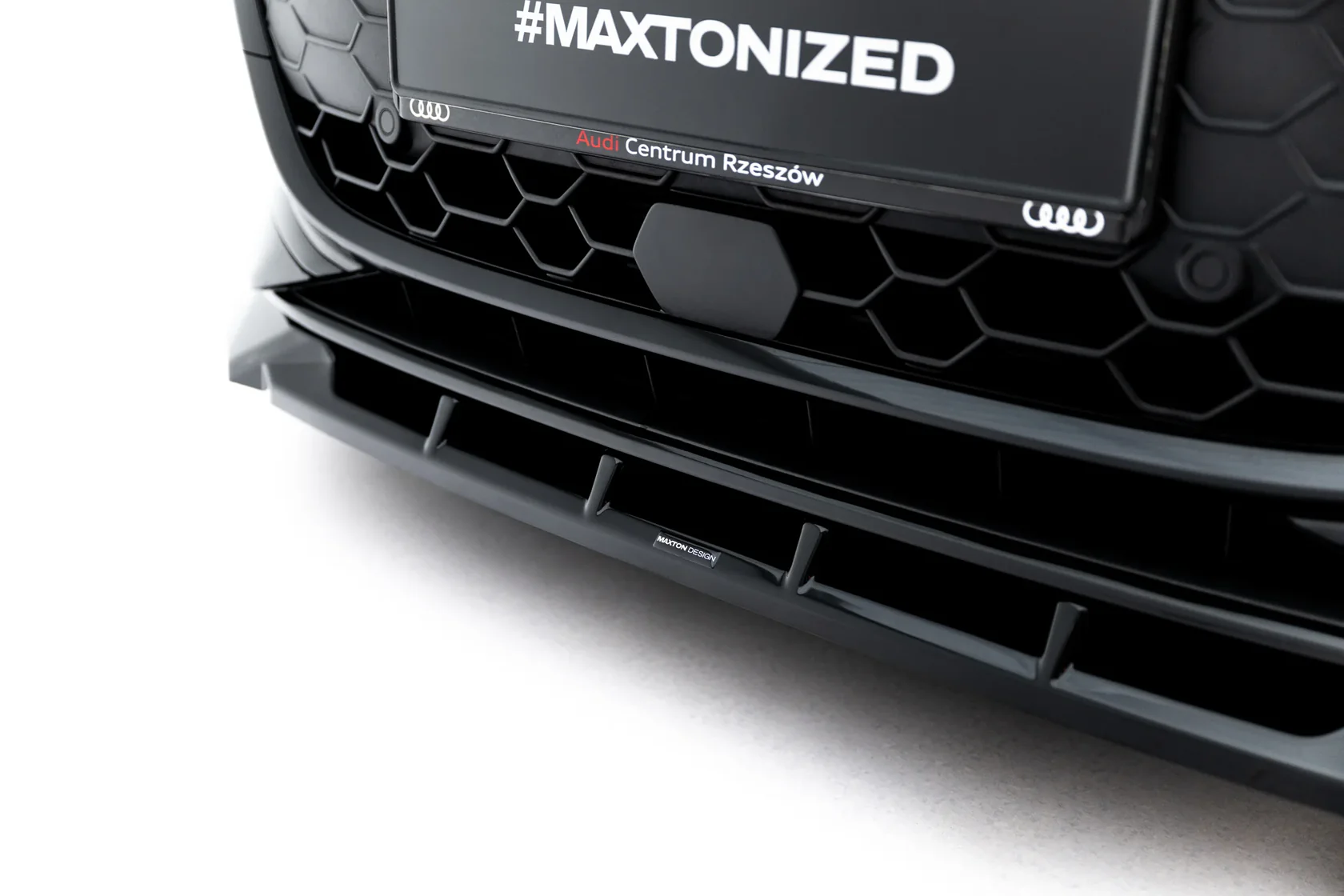 Voorspoiler V.1 Audi A3 Sedan 8Y Facelift Maxton Glanzend zwart